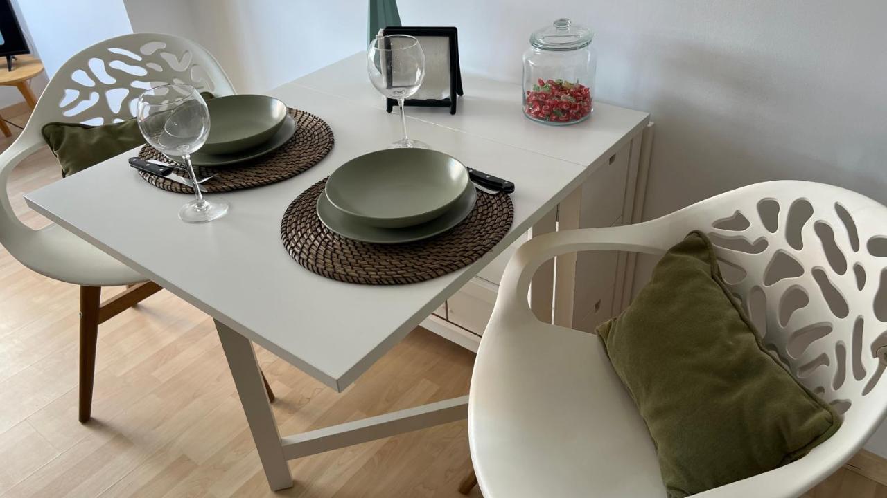 Love Rent4 Malaga Pacifico Exterior photo